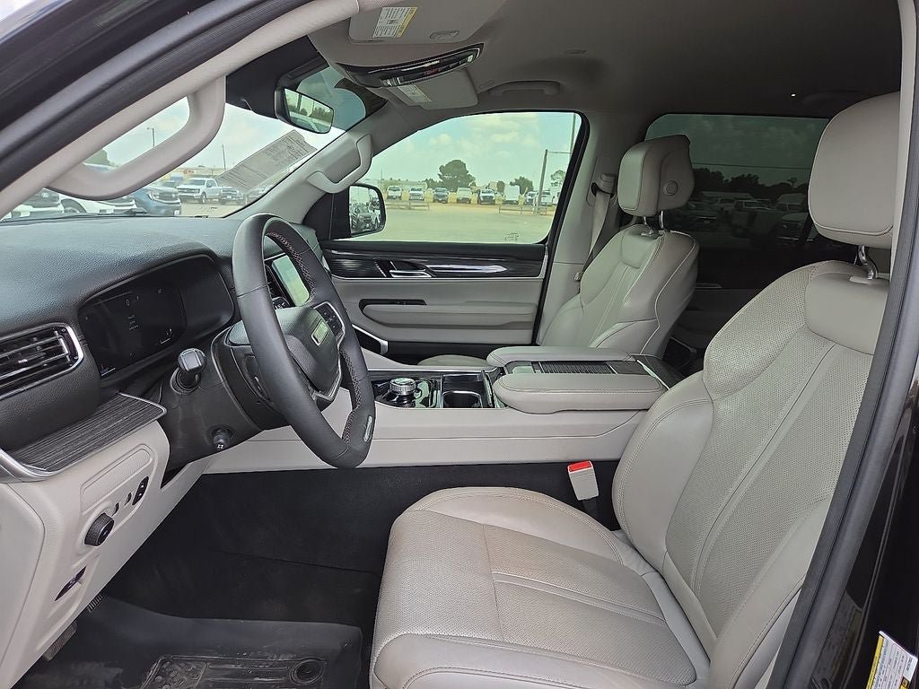 Used 2022 Jeep Wagoneer Series II RWD image 23