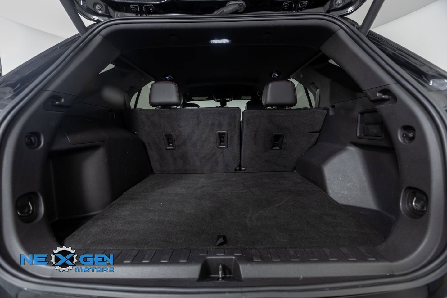 Used 2023 Chevrolet Equinox RS image 45