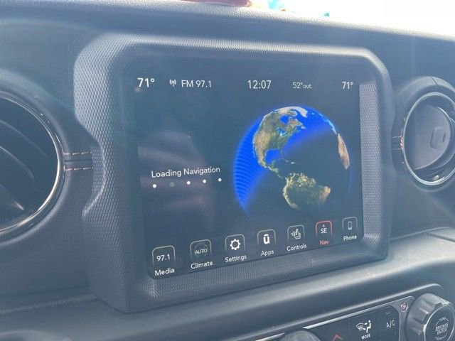 Used 2023 Jeep Wrangler Unlimited Sahara AWD/4WD image 8