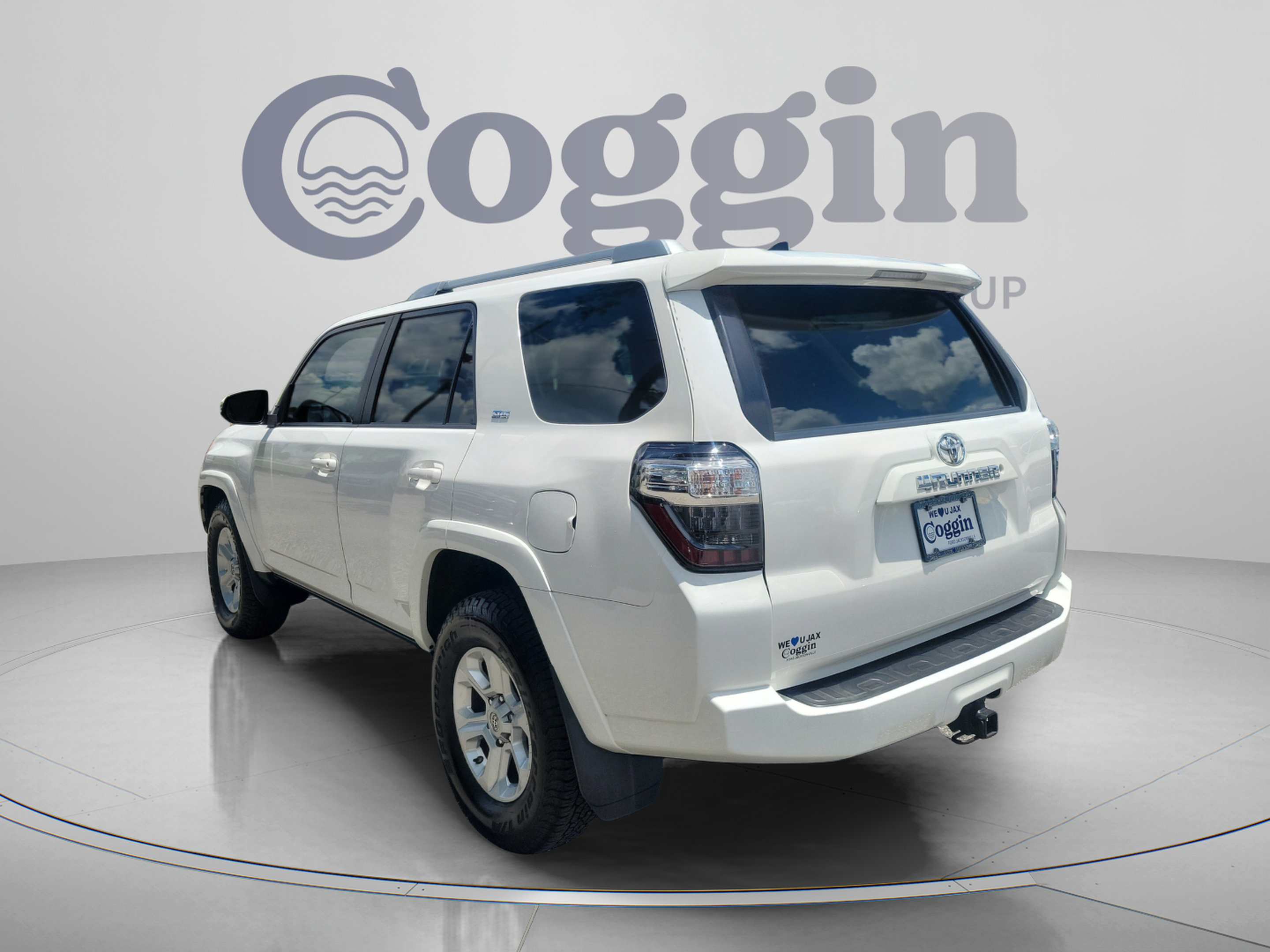 Used 2017 Toyota 4Runner SR5 Premium RWD image 2