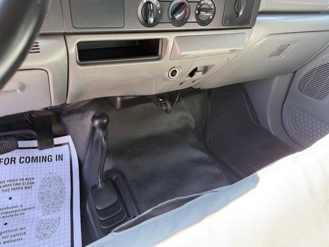 Used 2005 Ford F250 Lariat image 13