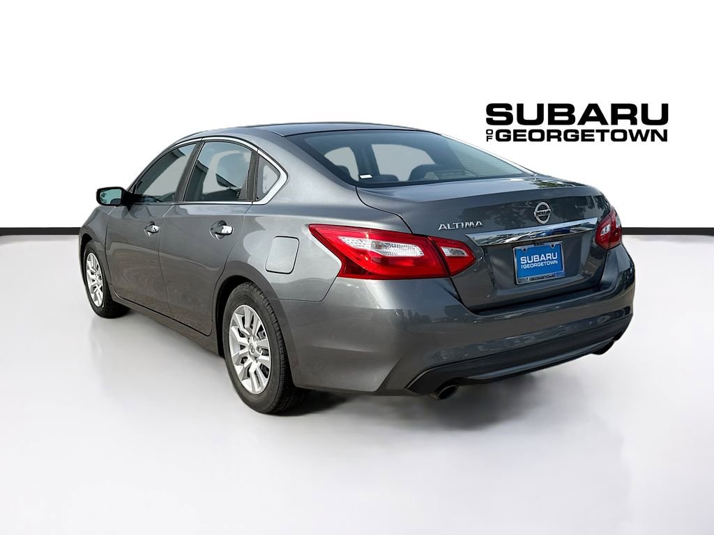 Used 2017 Nissan Altima 2.5 S w/ Power Driver Seat Package FWD image 5