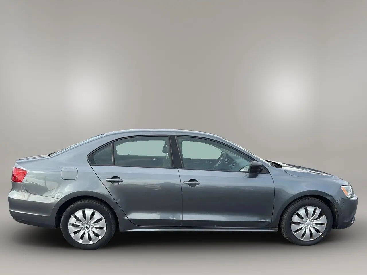 Used 2011 Volkswagen Jetta S FWD image 8