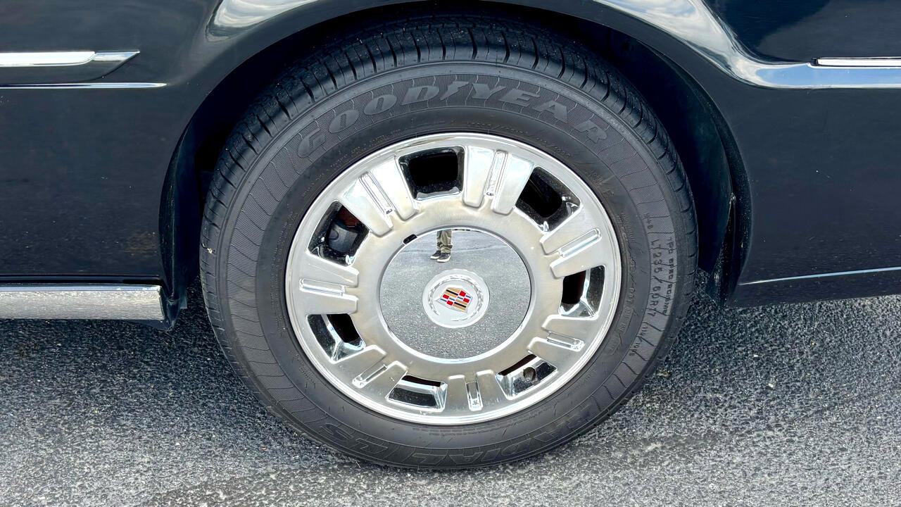 Used 2011 Cadillac DTS Hearse image 9