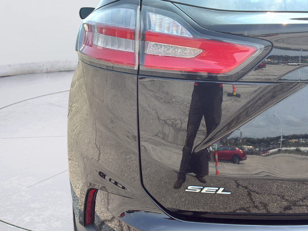 Used 2023 Ford Edge SEL AWD/4WD image 39