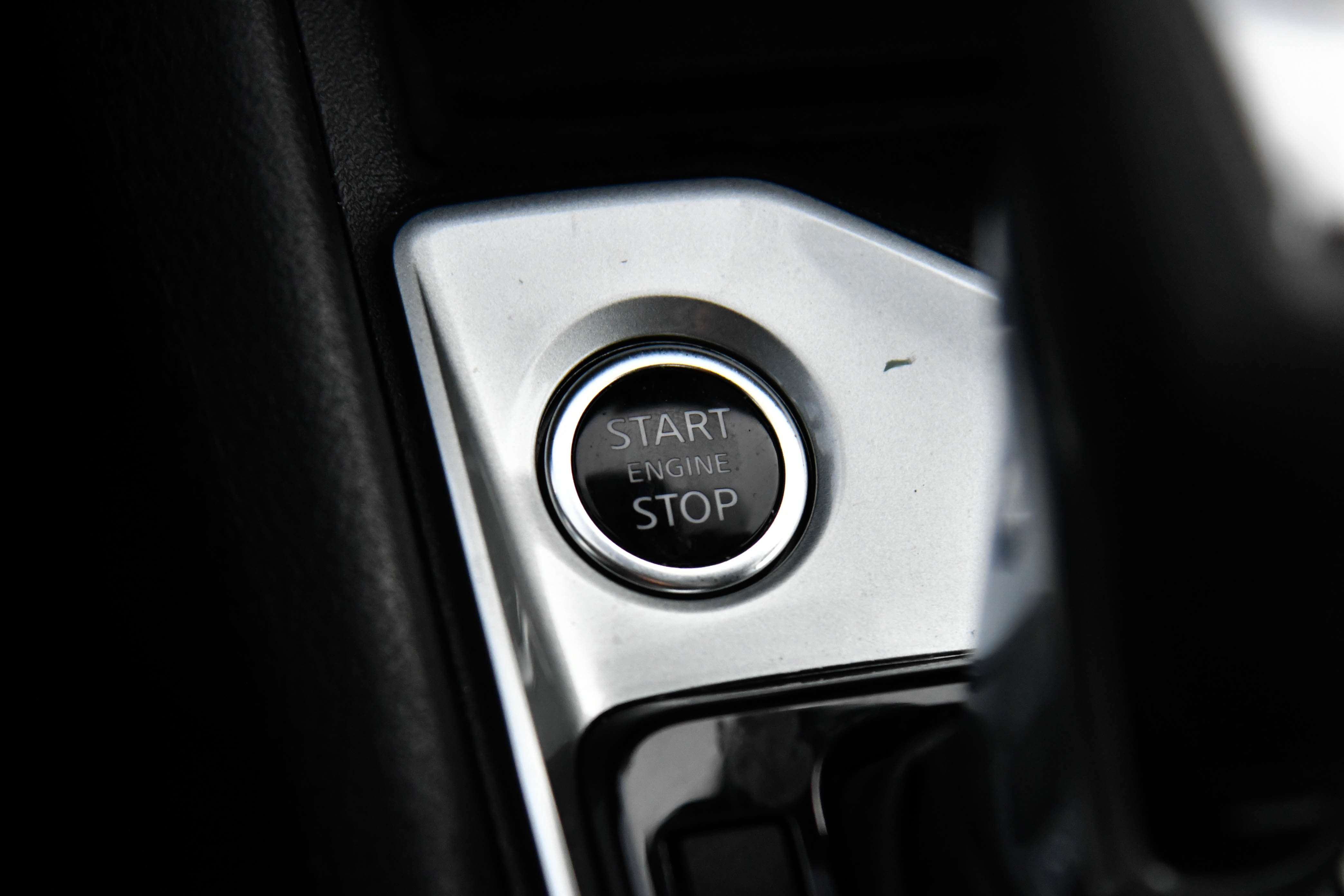 Used 2025 Nissan Altima 2.5 SV image 24