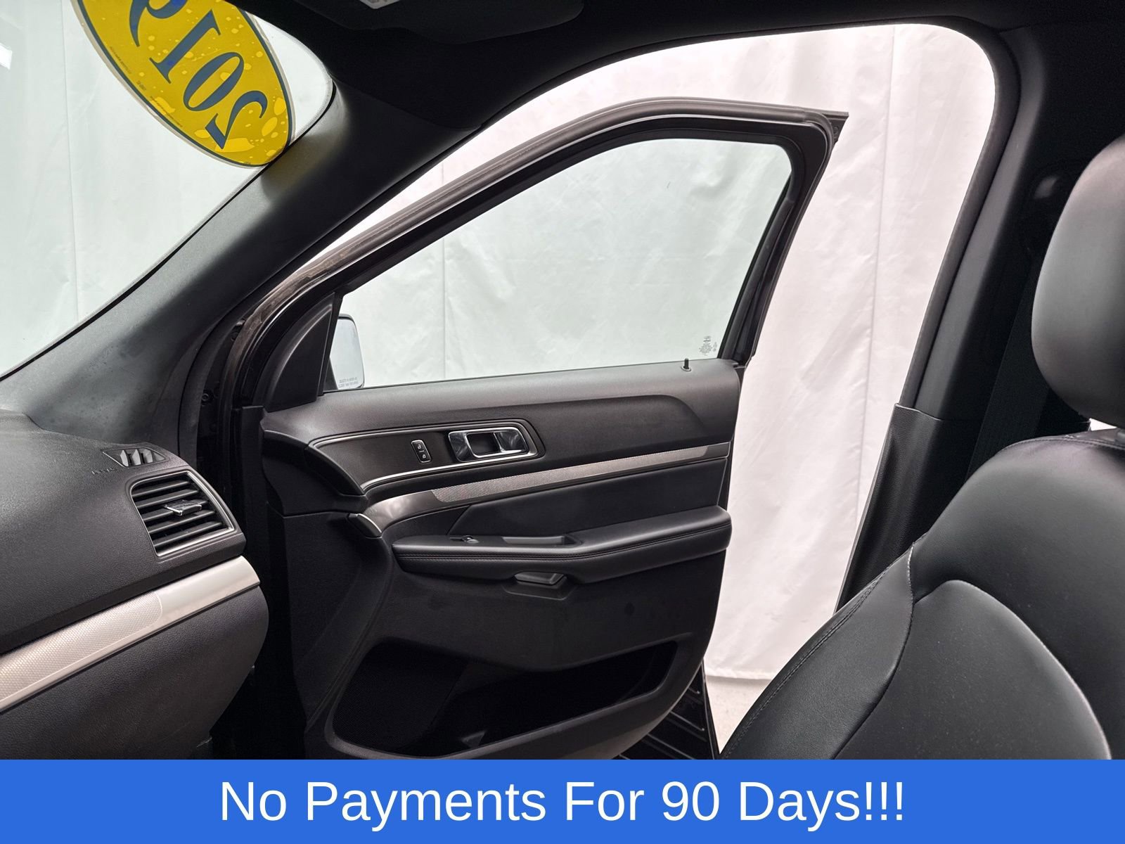 Certified 2019 Ford Explorer XLT w/ Equipment Group 202A image 22