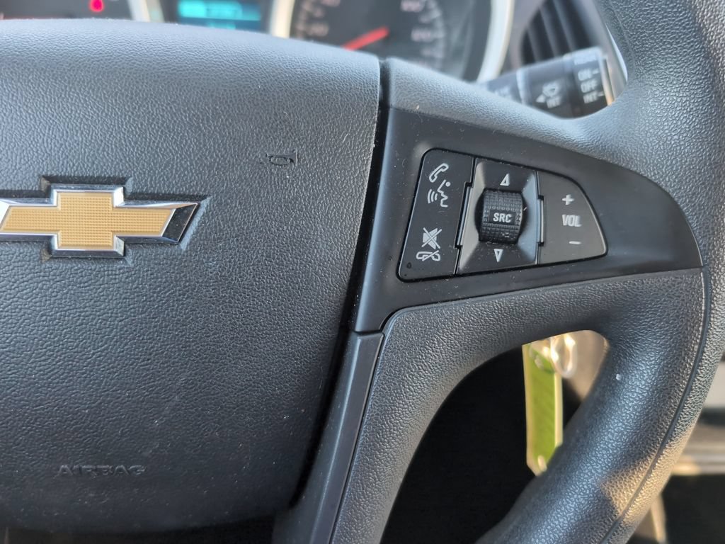 Used 2017 Chevrolet Equinox LS FWD image 15