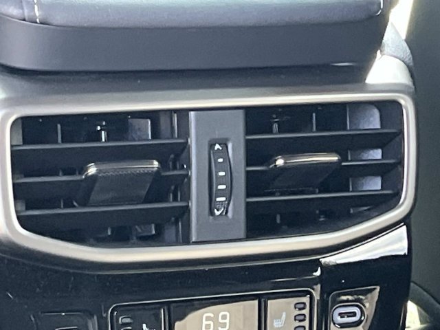 Certified 2023 Lexus RX 350 FWD w/ Accessory Package image 18