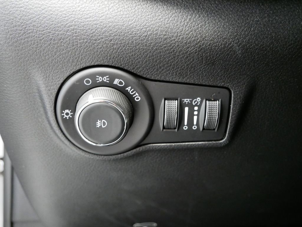 Certified 2024 Jeep Compass Trailhawk image 22