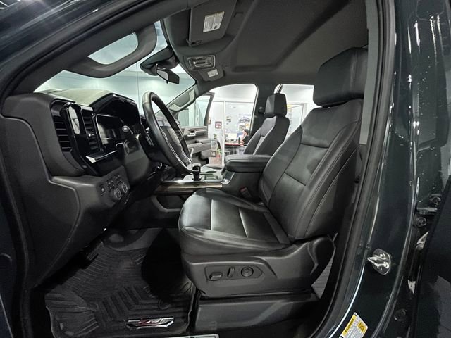 Used 2025 Chevrolet Silverado 1500 LT Trail Boss w/ Convenience Package II AWD/4WD image 11