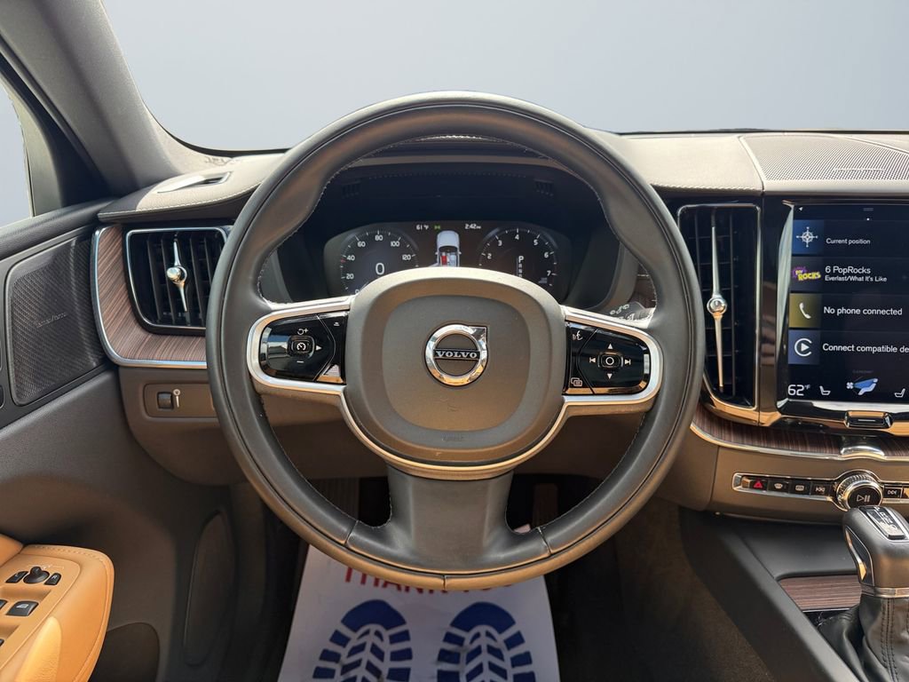 Used 2021 Volvo XC60 T5 Inscription w/ Advanced Package image 12