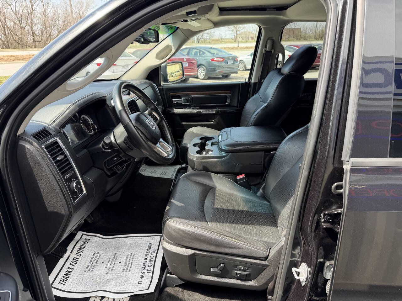 Used 2016 RAM 1500 Laramie w/ Convenience Group AWD/4WD image 9