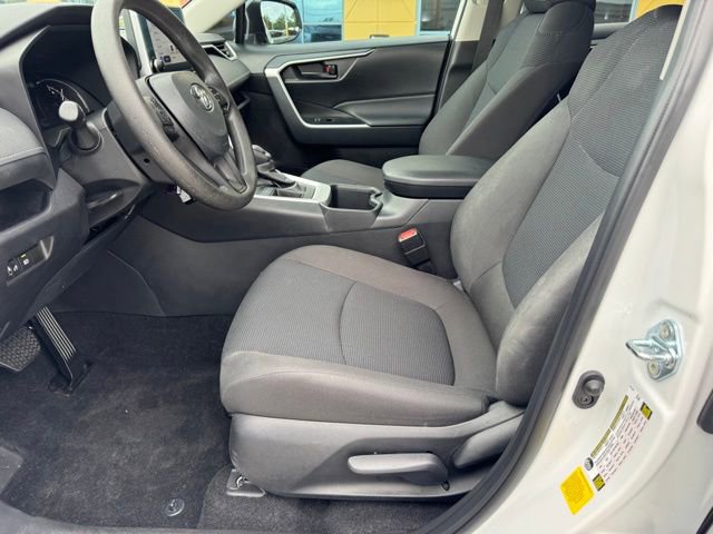 Used 2025 Toyota RAV4 LE image 18