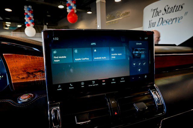 Used 2022 Lincoln Navigator L Black Label image 45