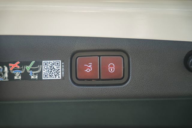 Certified 2025 Mercedes-Benz E 350 4MATIC Sedan image 11