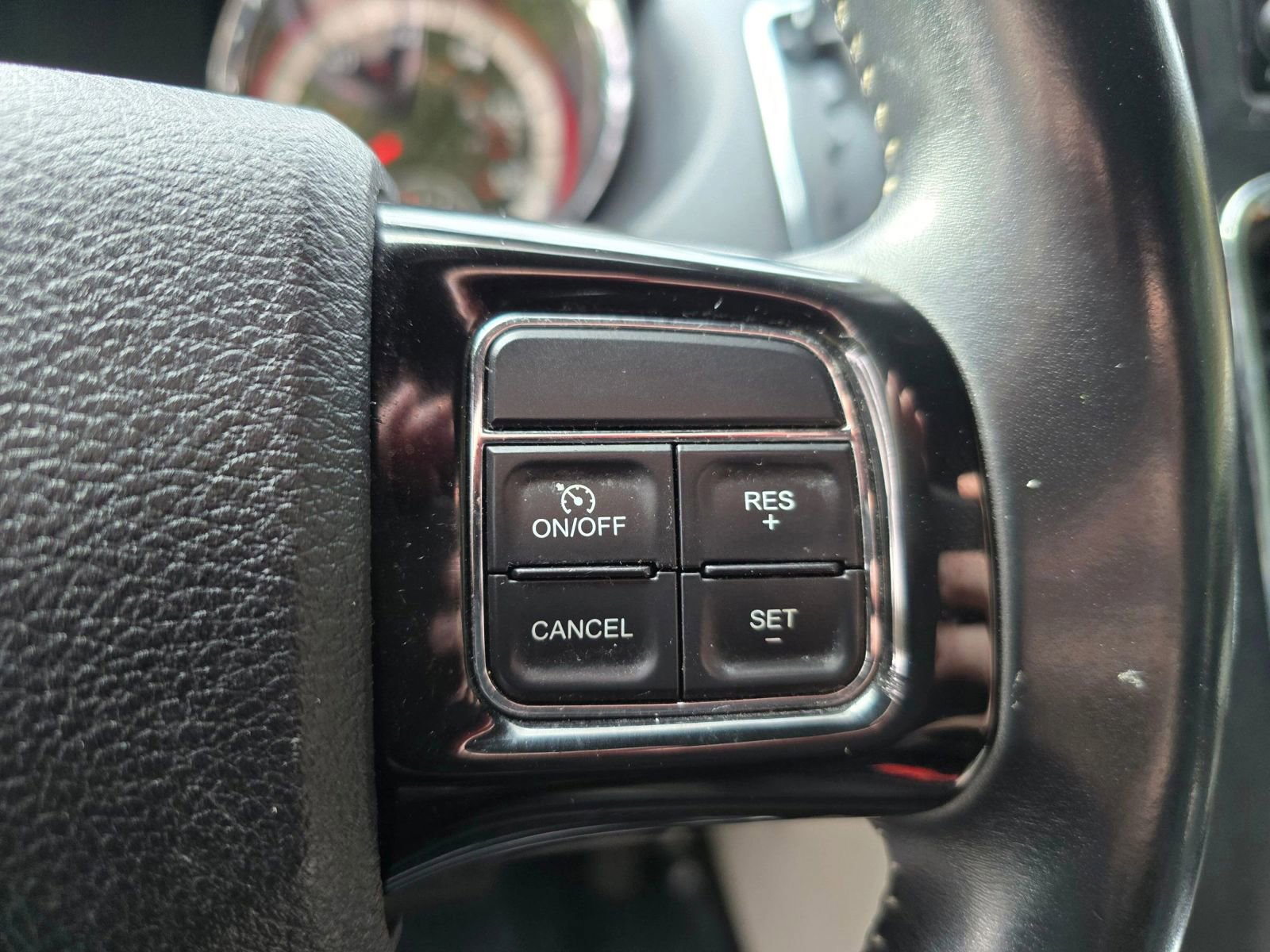 Used 2017 Dodge Grand Caravan SXT FWD image 21