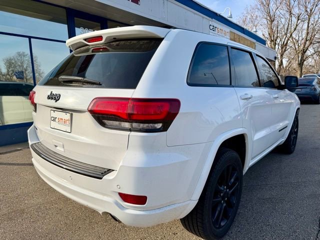 Used 2018 Jeep Grand Cherokee Altitude AWD/4WD image 7