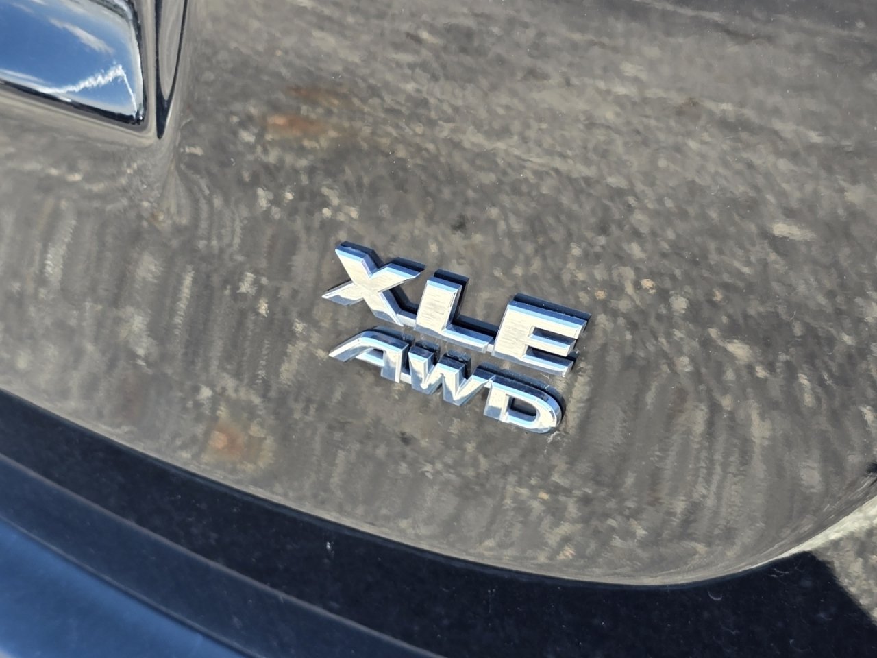 Used 2015 Toyota RAV4 XLE AWD/4WD image 11