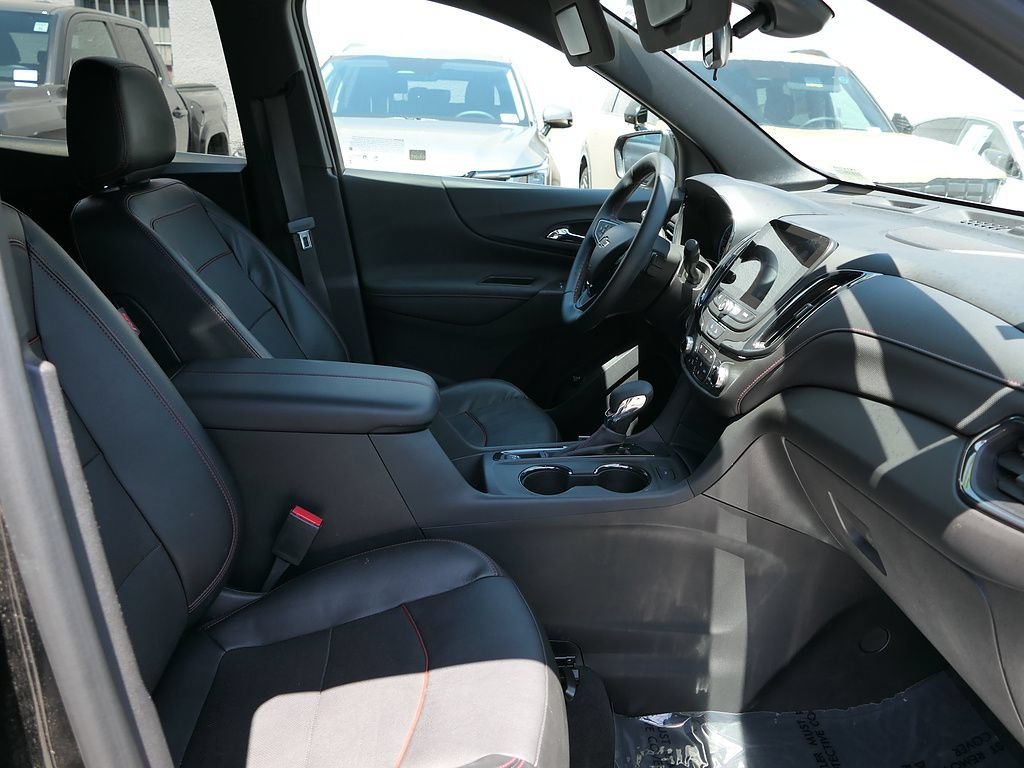 Used 2023 Chevrolet Equinox RS w/ RS Leather Package FWD image 27