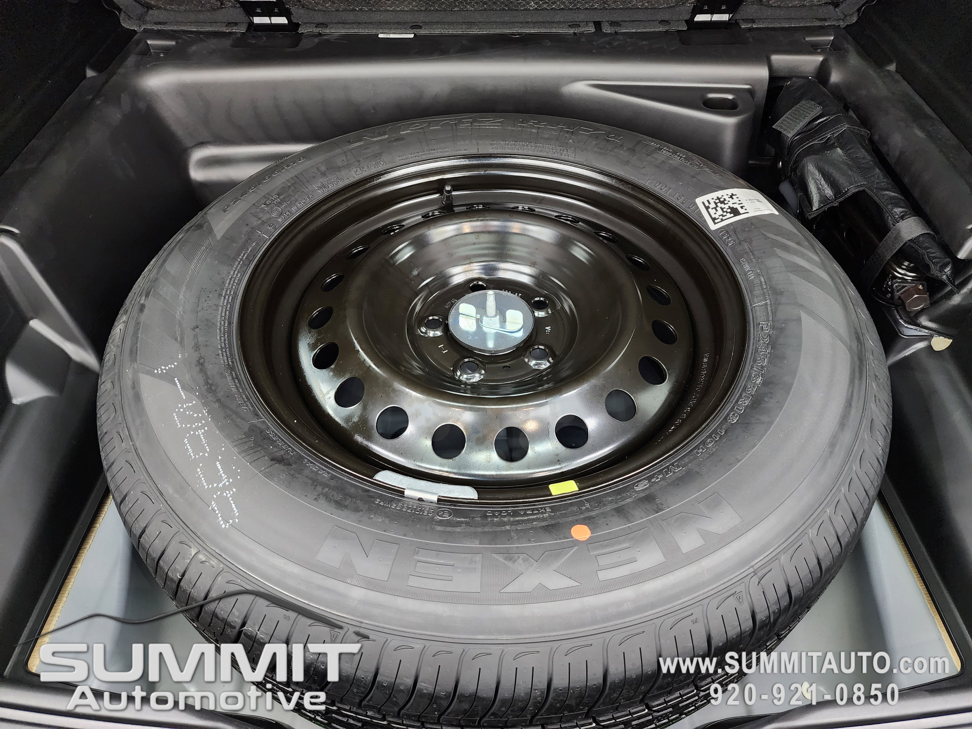 New 2025 Jeep Grand Cherokee Limited w/ Black Appearance Package image 30