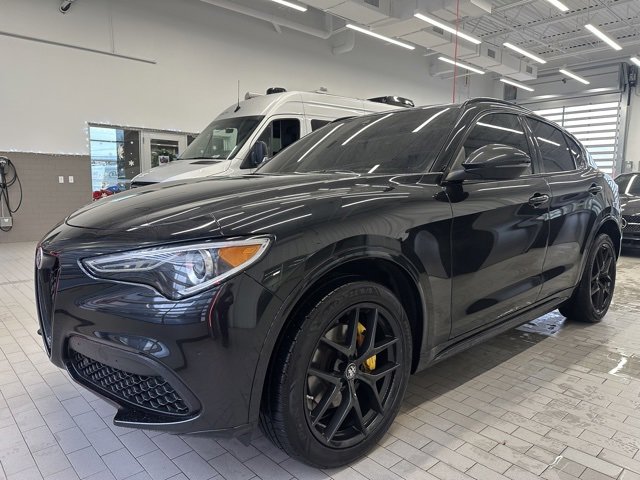 Used 2021 Alfa Romeo Stelvio Ti Sport image 7