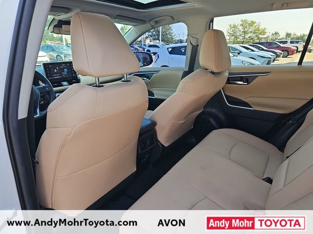 Used 2021 Toyota RAV4 XLE w/ Convenience Package AWD/4WD image 28