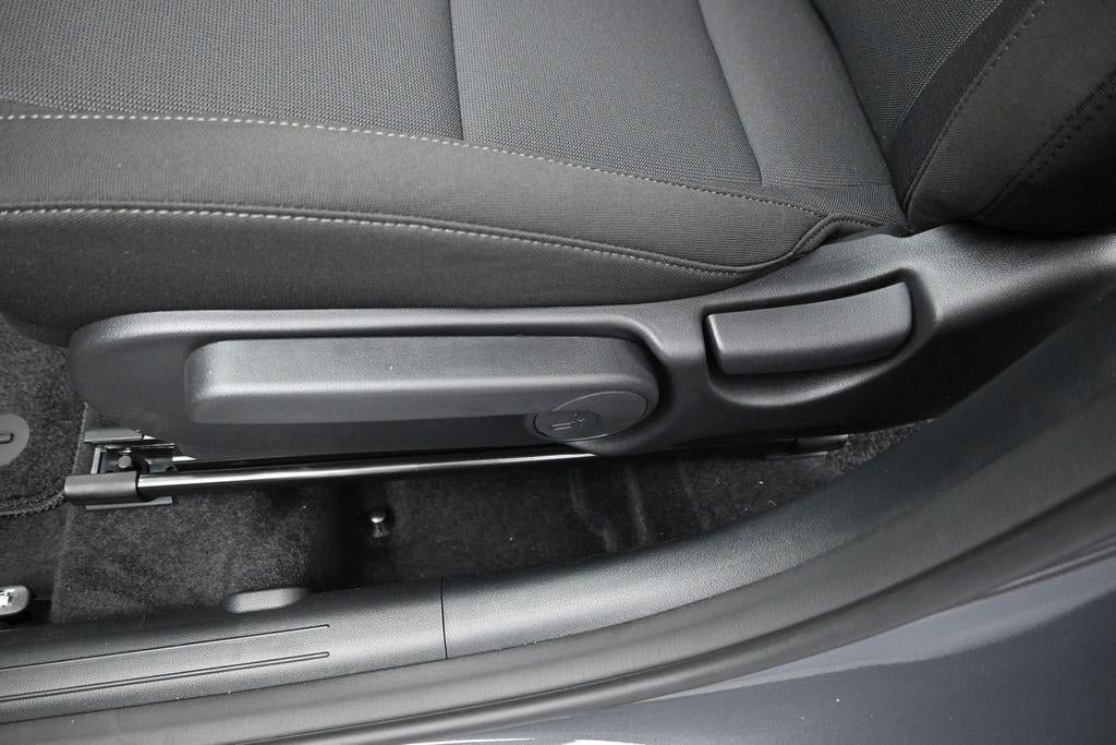 New 2027 Hyundai Kona SE FWD image 23