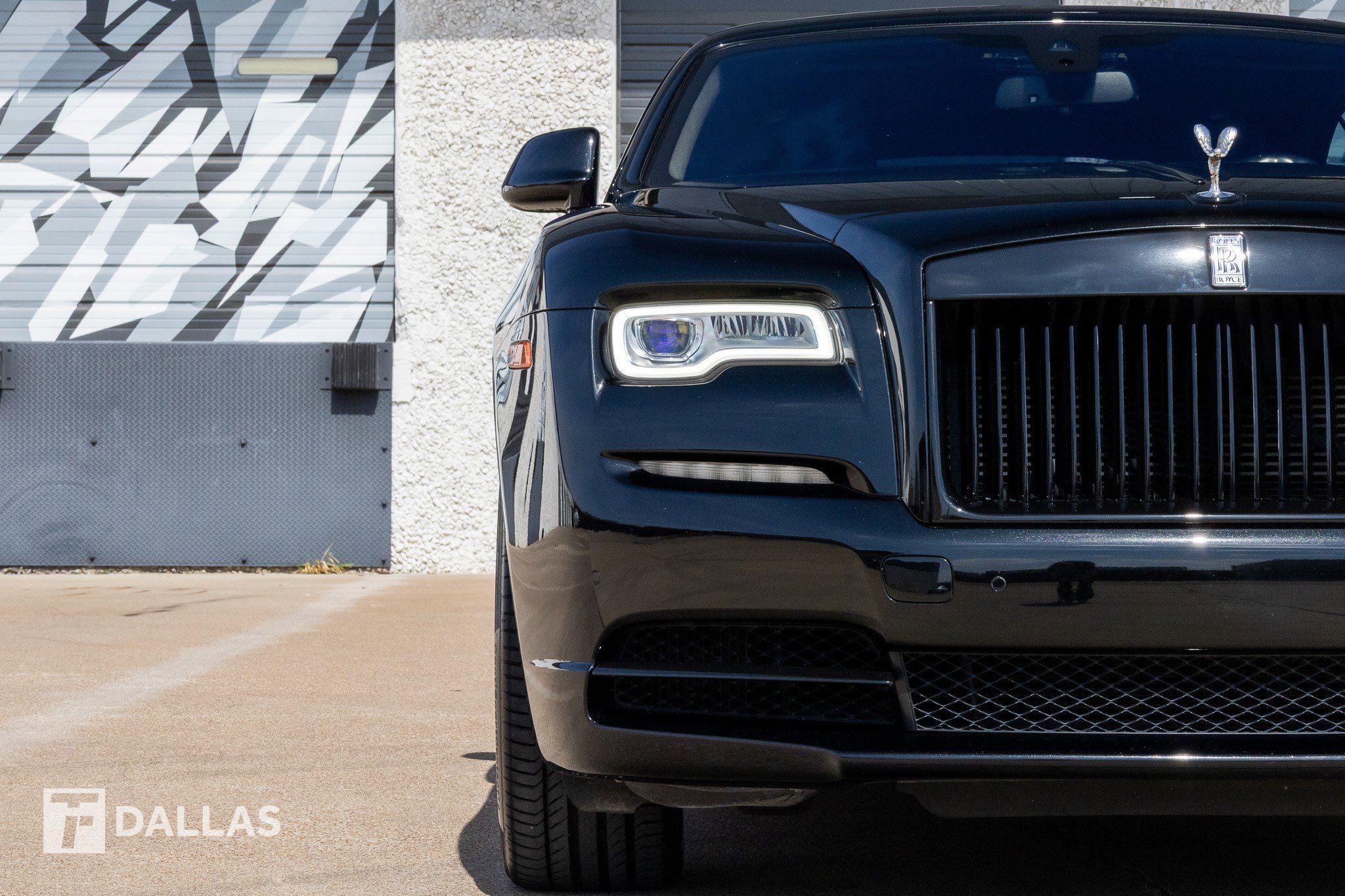 Used 2017 Rolls-Royce Wraith RWD image 4