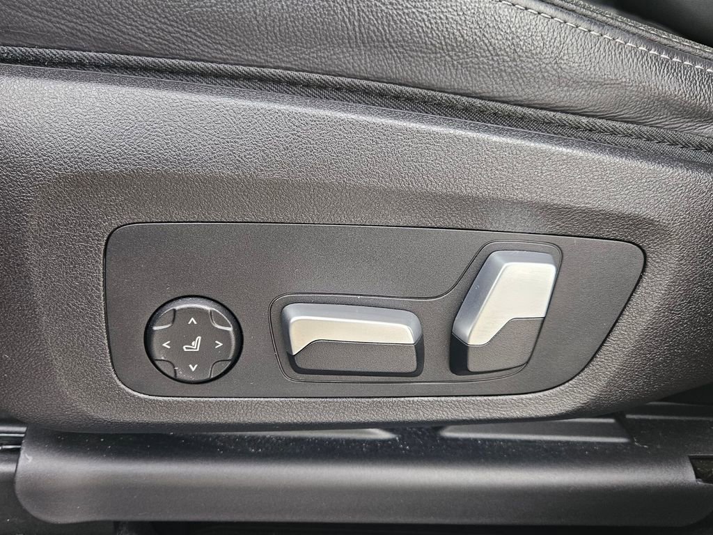 Used 2023 BMW X3 xDrive30i w/ Convenience Package image 12