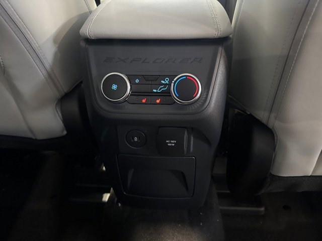 New 2026 Ford Explorer Platinum image 17