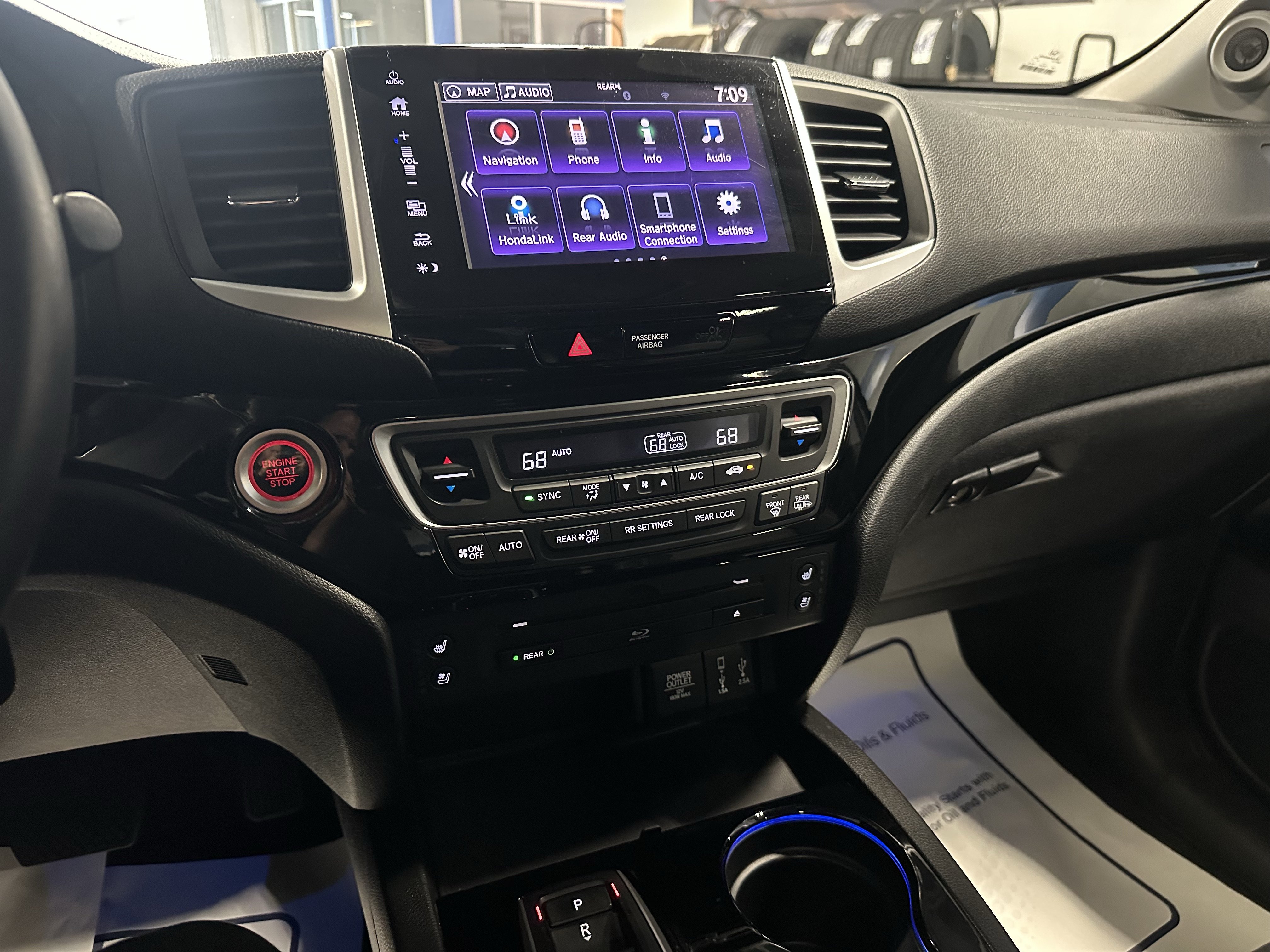 Used 2018 Honda Pilot Elite image 15