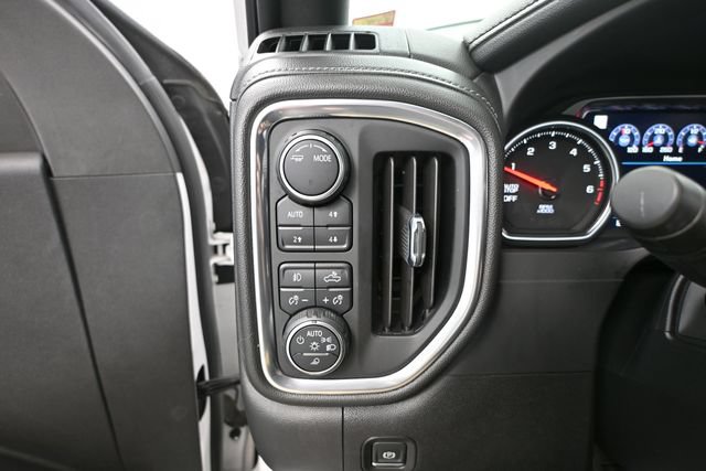 Used 2020 Chevrolet Silverado 1500 High Country AWD/4WD image 30