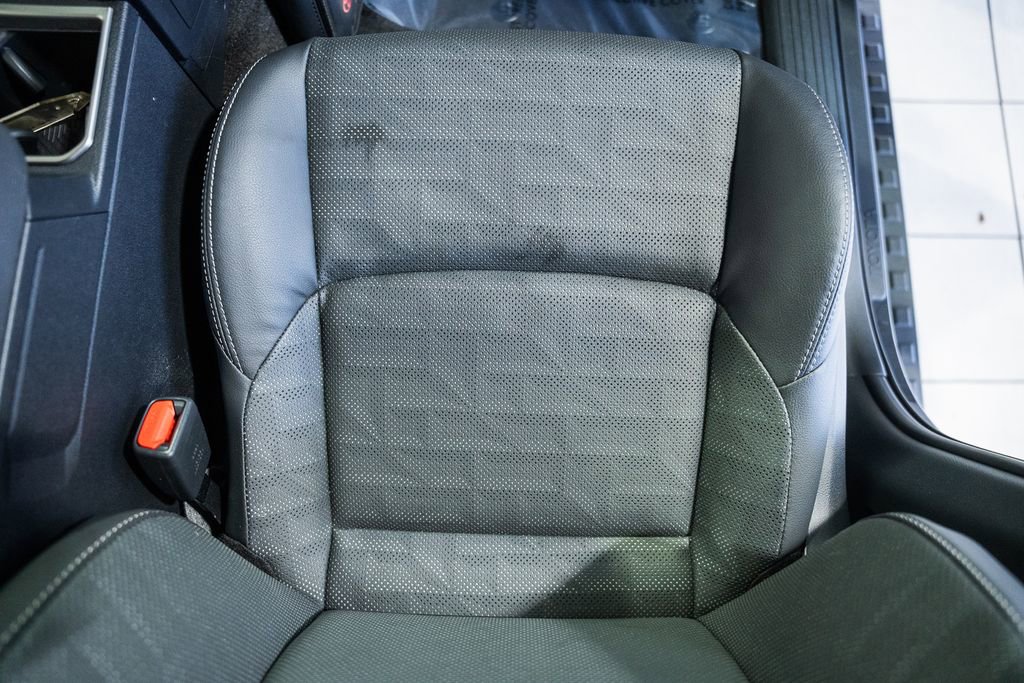 Used 2025 Toyota 4Runner TRD Off-Road Premium w/ Tow Technology Package image 36