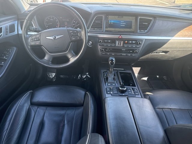 Used 2017 Genesis G80 3.8 w/ Option Group 03 image 28