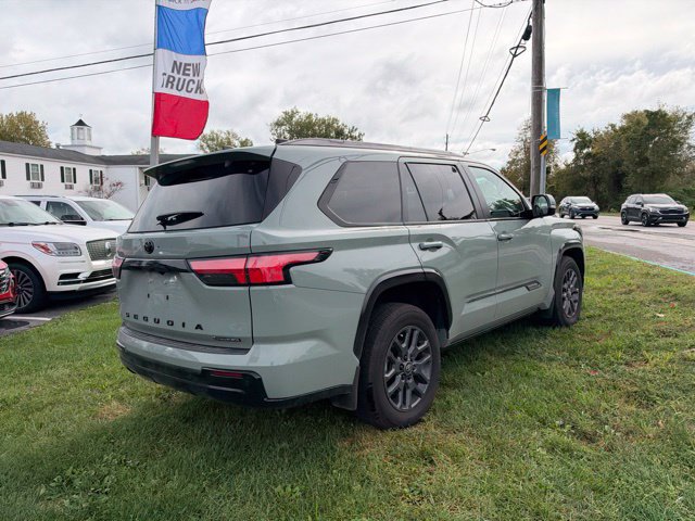 Used 2026 Toyota Sequoia Platinum AWD/4WD image 4