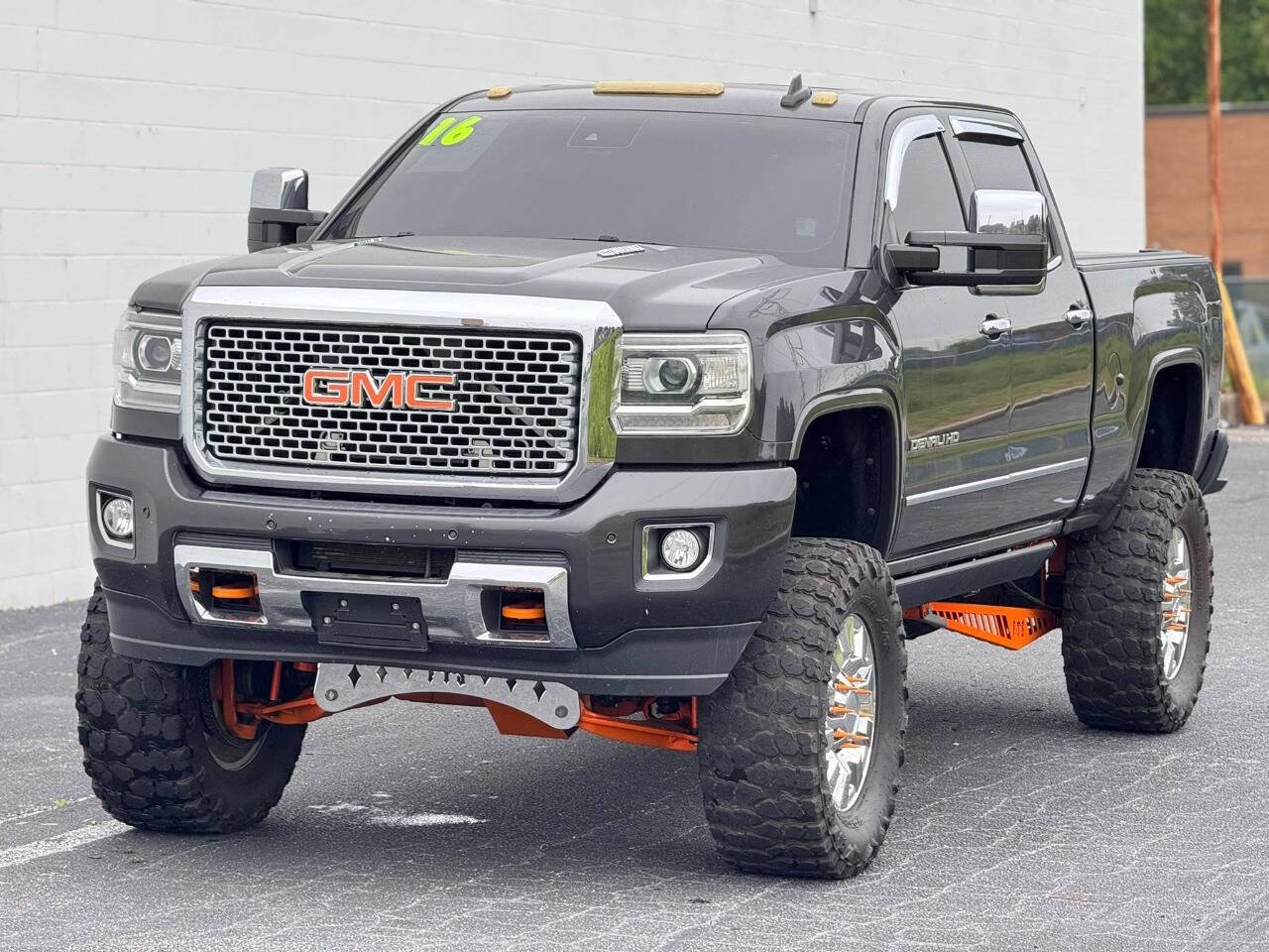Used 2016 GMC Sierra 2500 Denali w/ Duramax Plus Package image 3