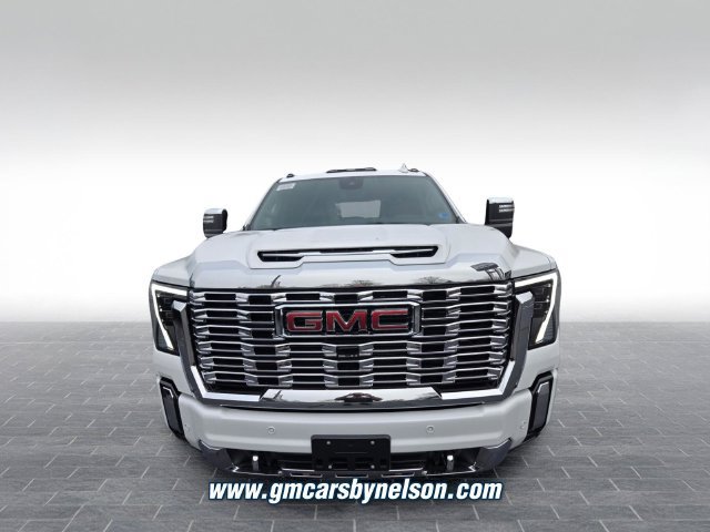 New 2026 GMC Sierra 2500 Denali w/ Denali Reserve Package AWD/4WD image 2
