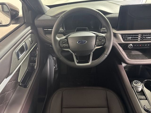 New 2026 Ford Explorer Platinum w/ LUX Leather Package AWD/4WD image 18