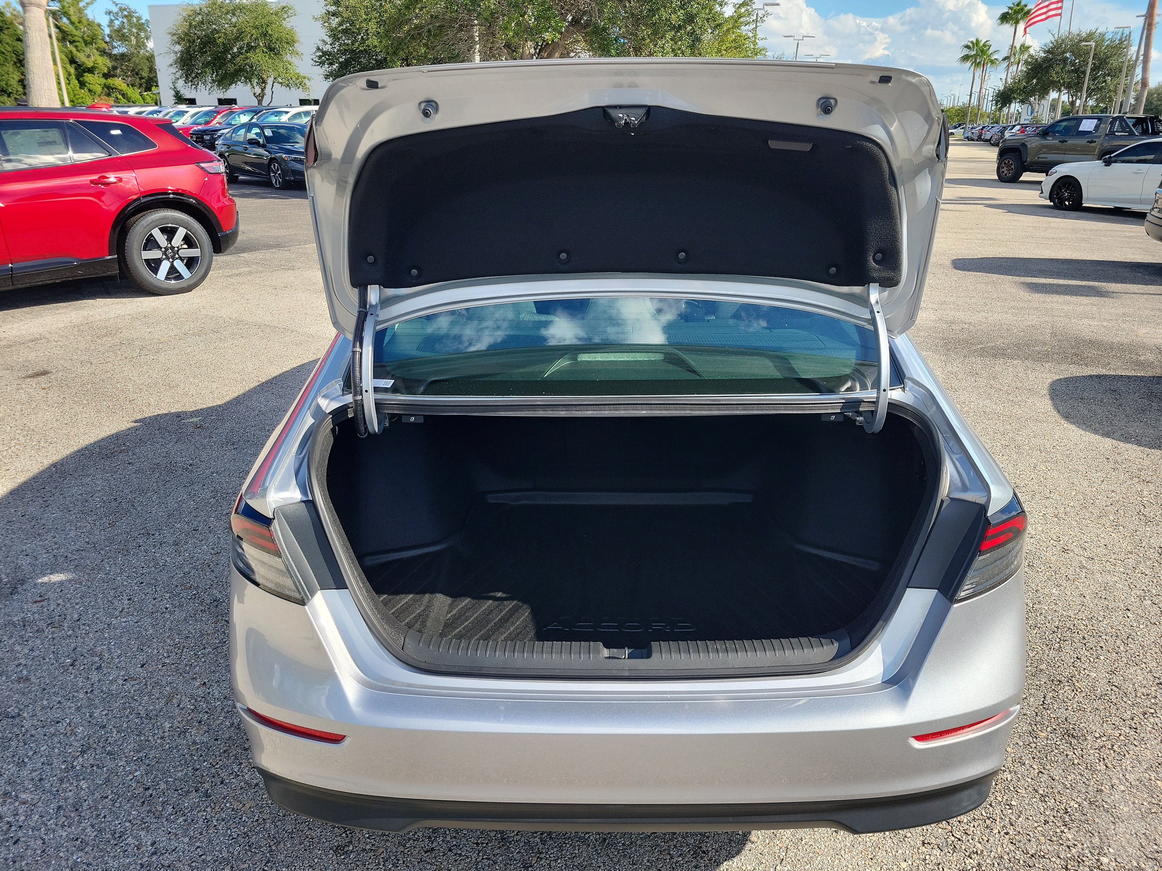 Used 2024 Honda Accord EX image 8