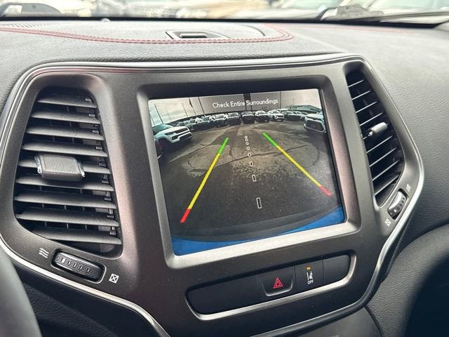 Used 2022 Jeep Cherokee Trailhawk w/ Sound & Nav Group image 18