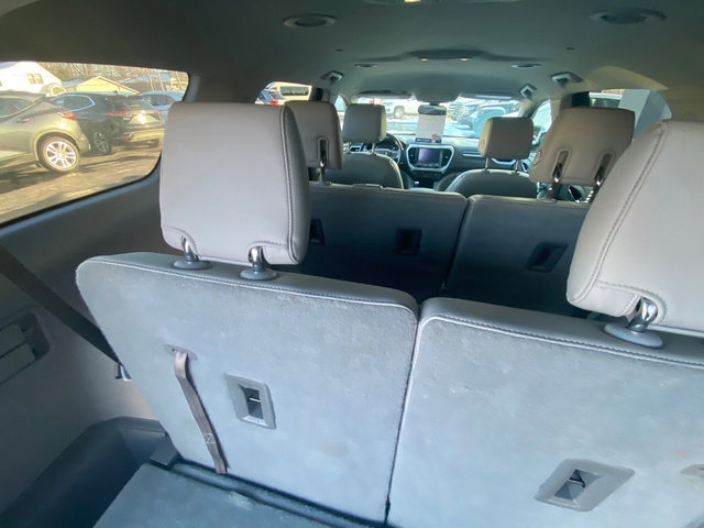 Used 2019 GMC Acadia SLT image 35