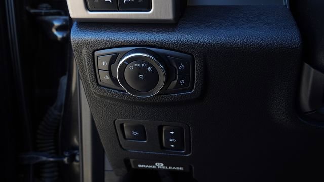 Used 2020 Ford F250 Platinum w/ FX4 Off-Road Package AWD/4WD image 20