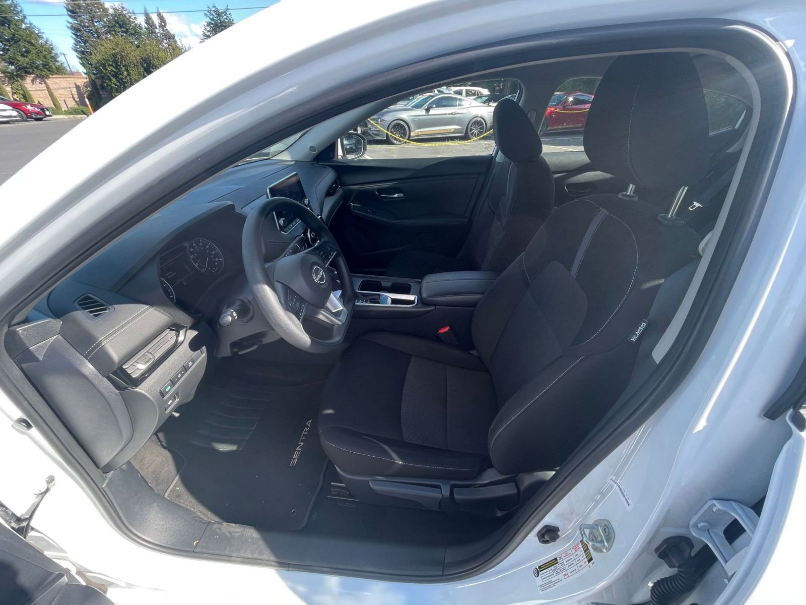Used 2025 Nissan Sentra SV FWD image 25