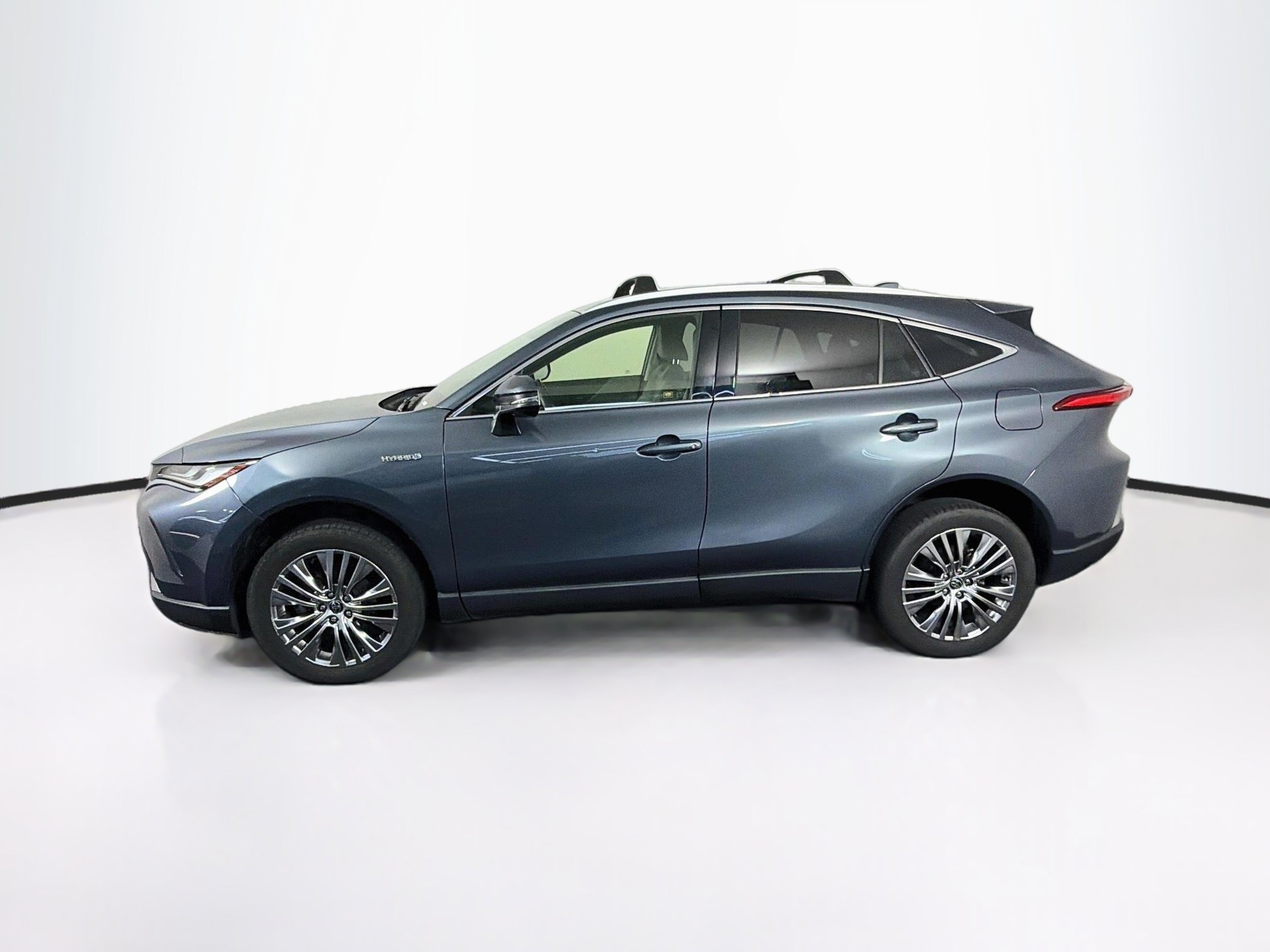 Used 2021 Toyota Venza Limited AWD/4WD image 4