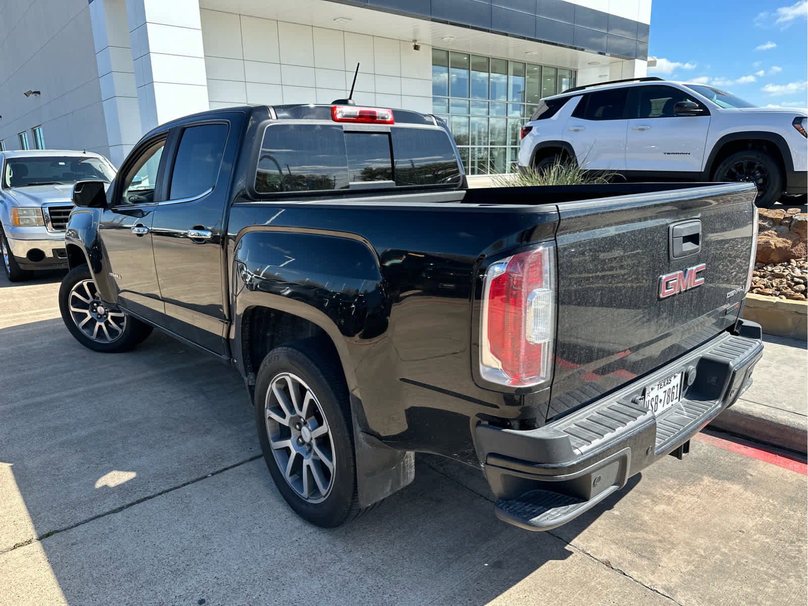 Used 2019 GMC Canyon Denali image 7