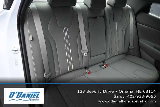 Used 2024 Hyundai Elantra SEL w/ Convenience Package FWD image 39
