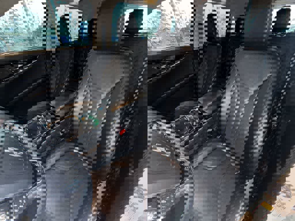 Used 2022 Lincoln Nautilus Reserve w/ Equipment Group 201A image 10