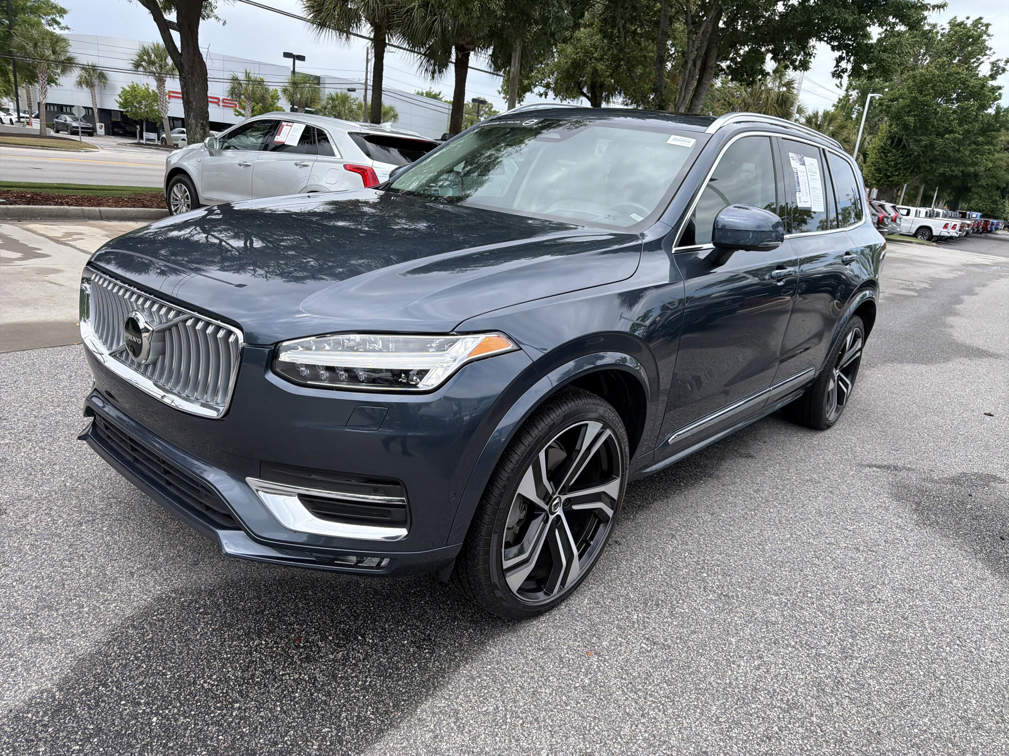 Used 2024 Volvo XC90 B6 Ultimate w/ Protection Package Premier AWD/4WD image 5