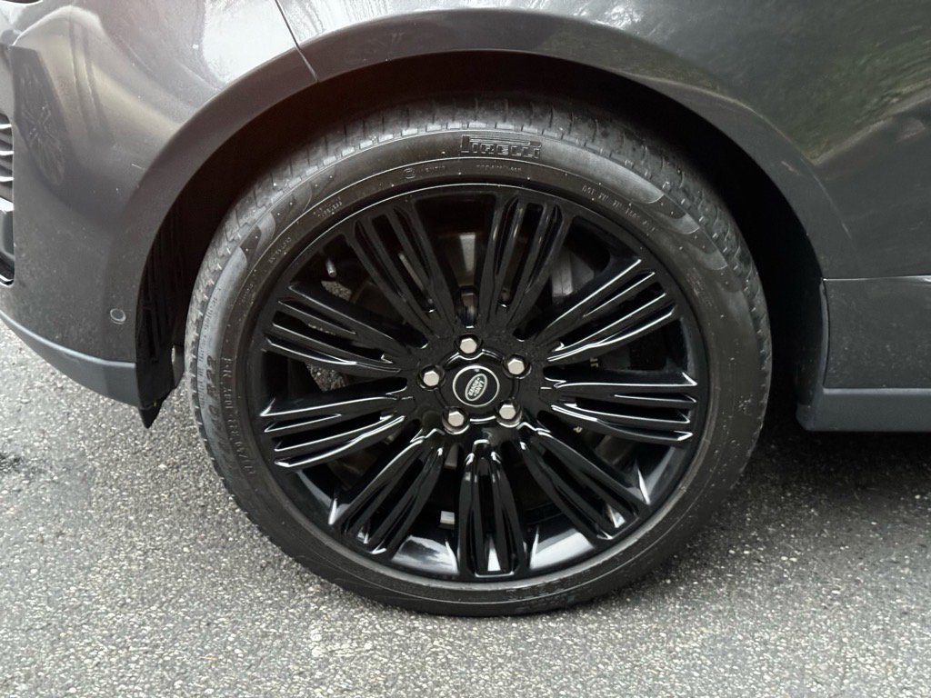 Used 2022 Land Rover Range Rover Westminster Edition image 4